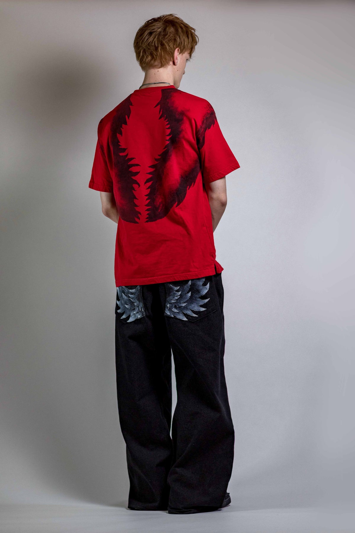 OUTLINE TEE RED