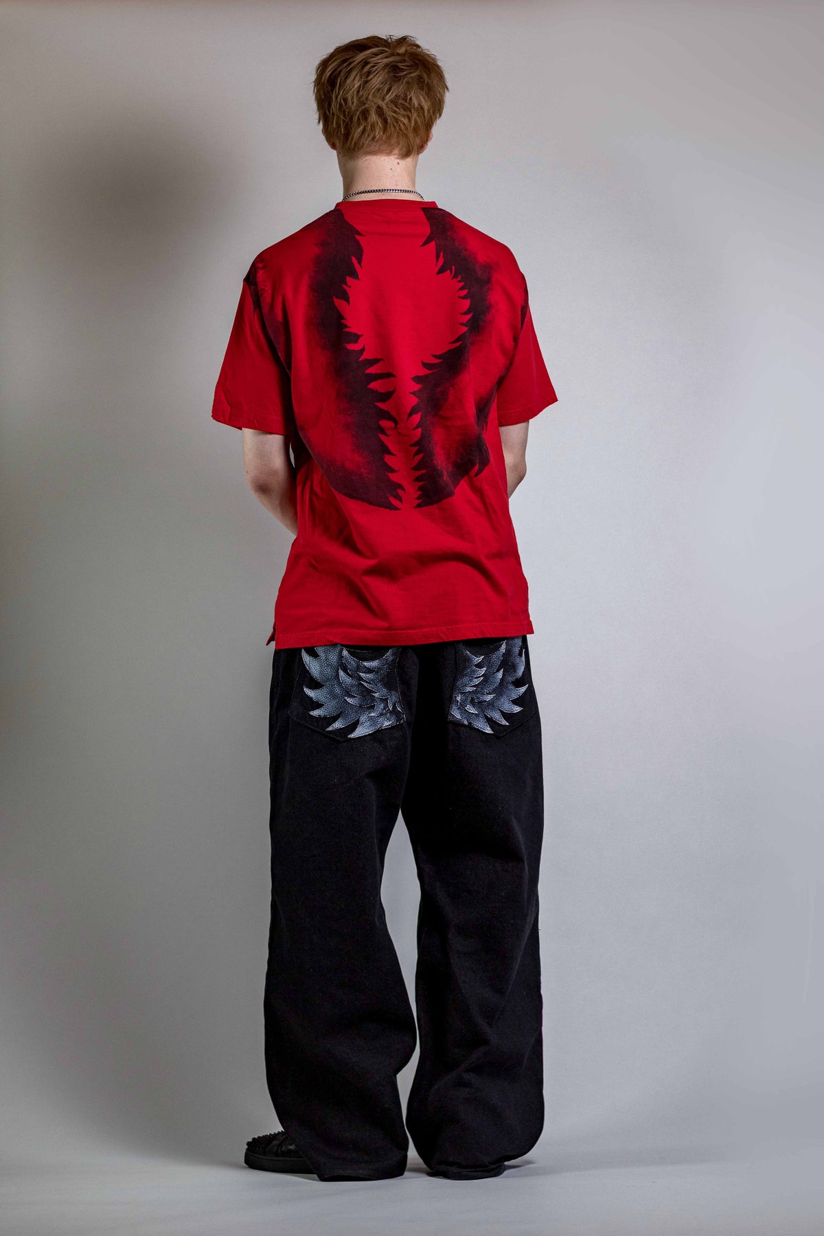 OUTLINE TEE RED