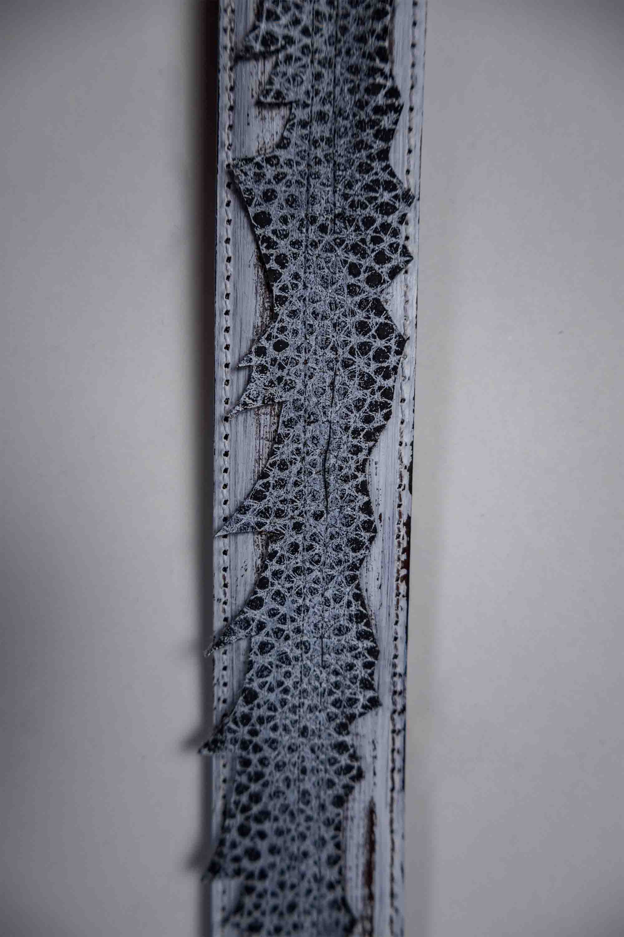 DISTRESSED SPINE BELT WHITE – Zusatzbild 2